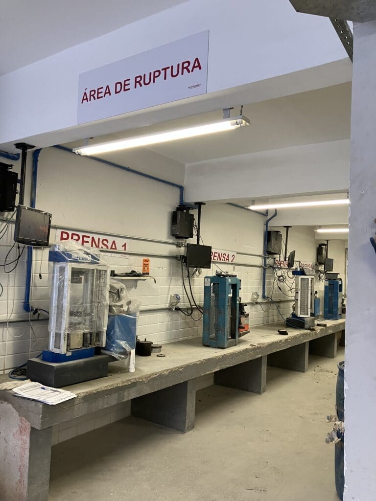 Laboratório da Concreserv: garantia de qualidade e inovação