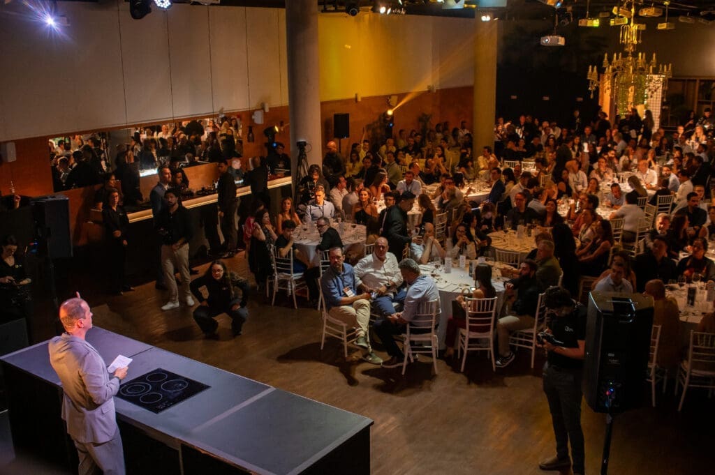 Rodolfo Zagallo, CEO do C3, durante o Gourmet Immersive Experience, evento voltado para líderes do setor da construção civil.