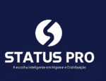 Logotipo da Status Pro com o slogan "A escolha inteligente em Higiene e Distribuição" sobre fundo azul escuro.
